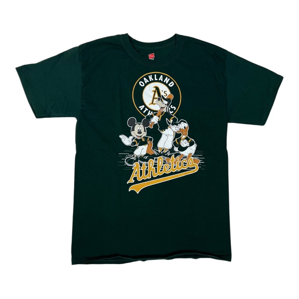 Oakland Athletics T-Shirt Size Medium Mickey Mouse Goofy Retro Vintage
